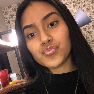 Meet your Posher, Anabel